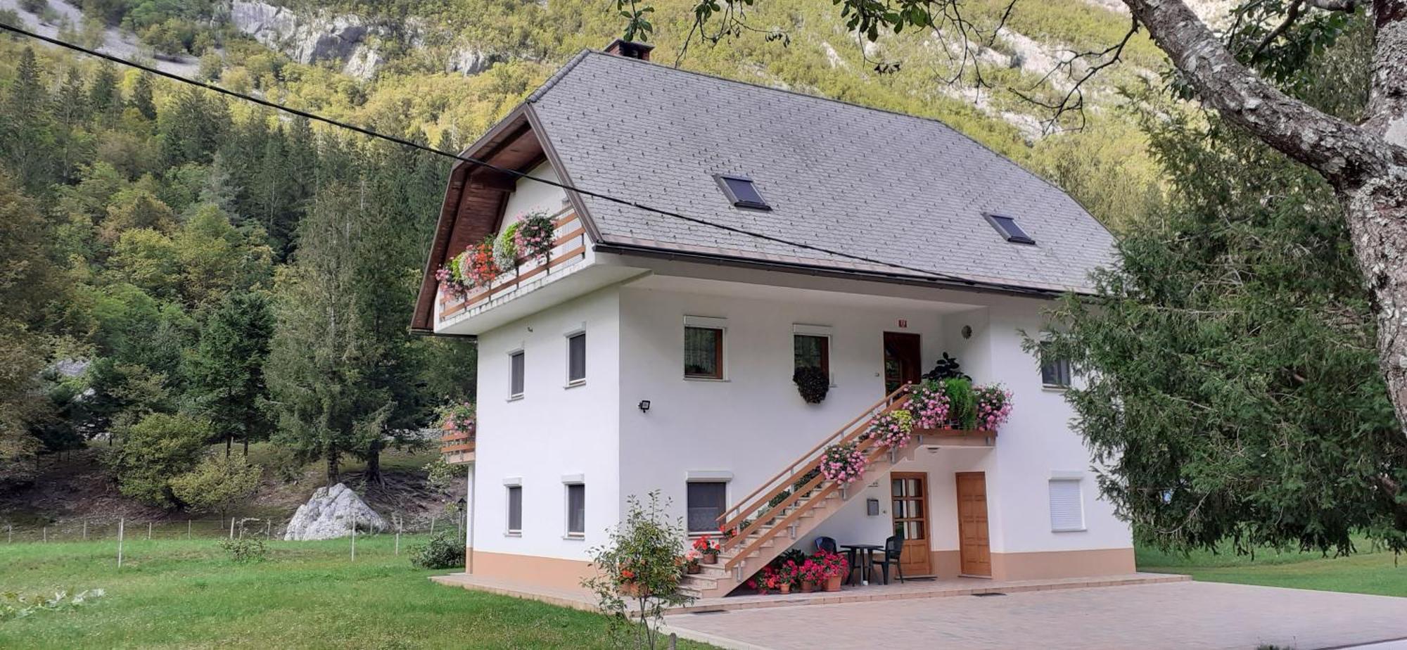 Apartma Pod Rozem Soča Exterior foto